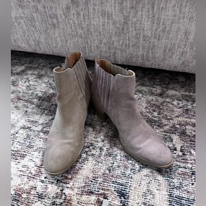 Tan heeled booties